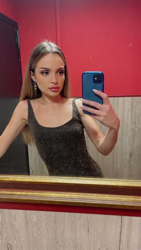 Chaturbate (@Chaturbate) .